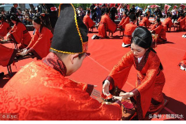 属虎男与属牛女的爱情搭配，天生的互补与和谐共处